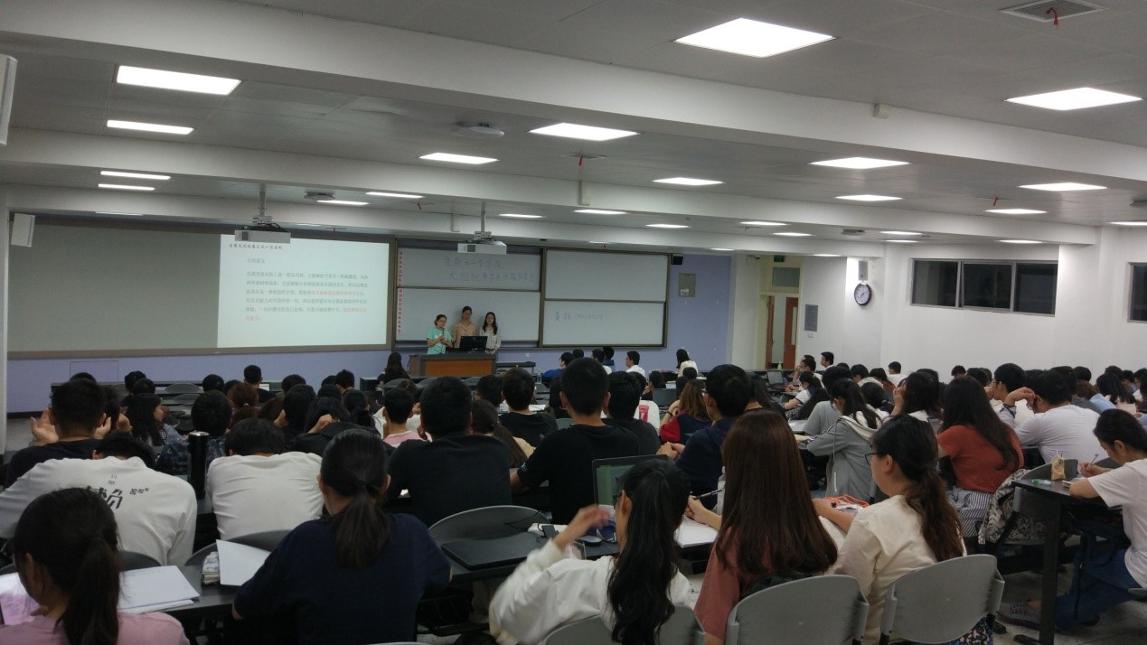 学长.jpg 学长.jpg