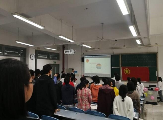 QQ截图20180424100219.jpg QQ截图20180424100219.jpg